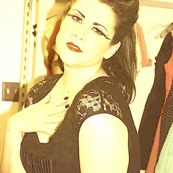 Meet your Posher, Katia - Picture 1 of 1